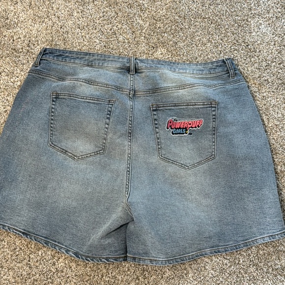Powerpuff girls denim shorts US18 NWT - Picture 4 of 4